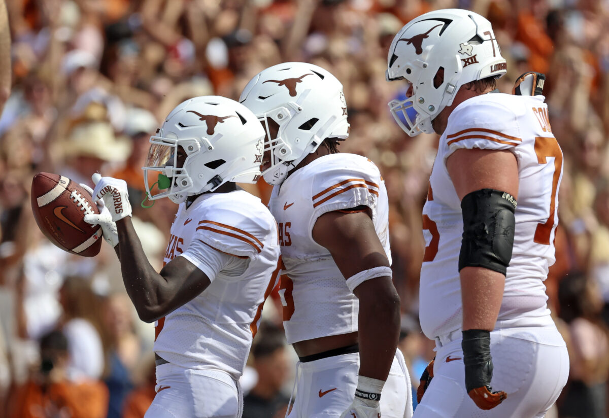 Looking at Texas WR Xavier Worthy’s best plays wearing No. 8