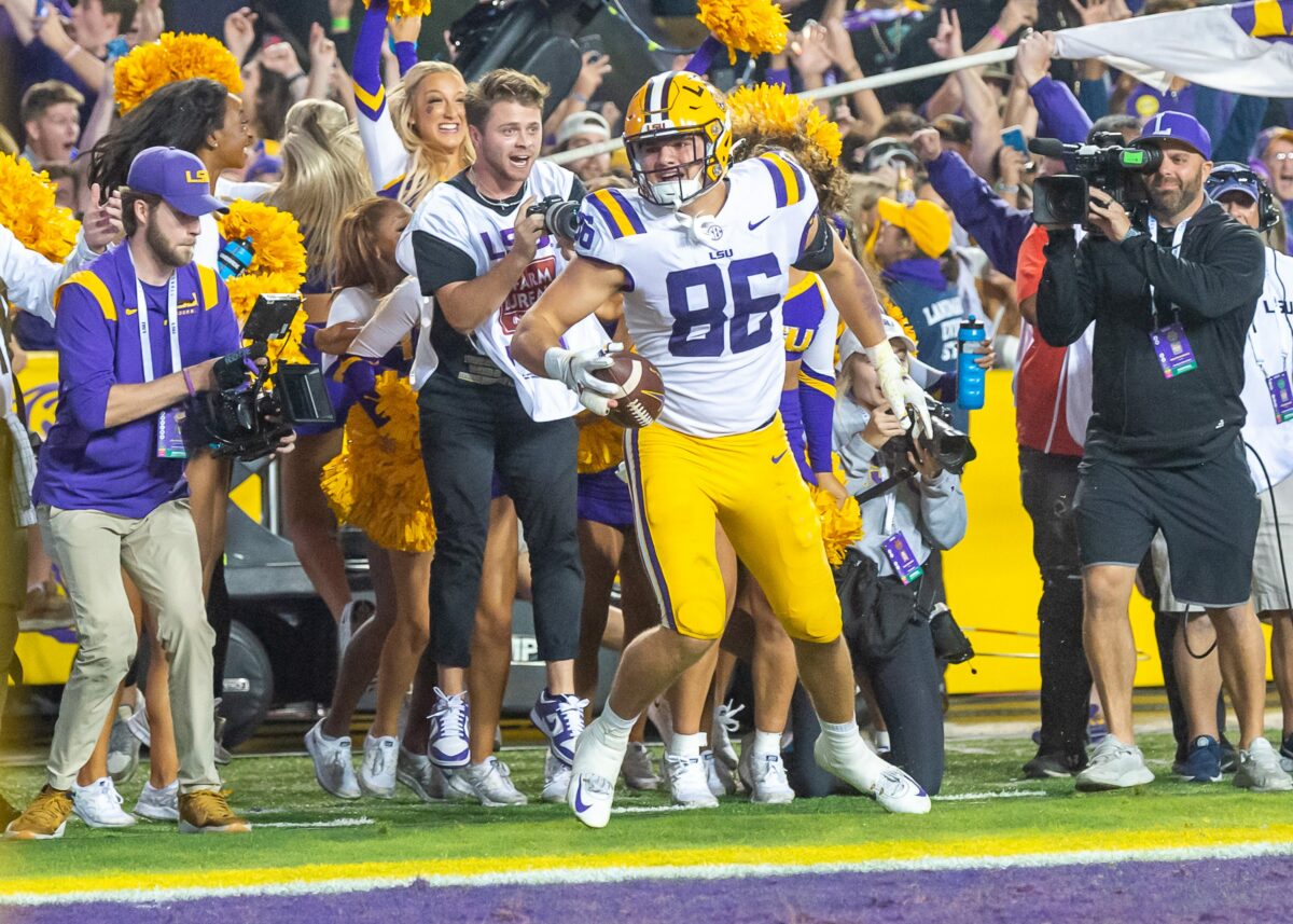 COLUMN: Inconsistent LSU team should be defined by its highs