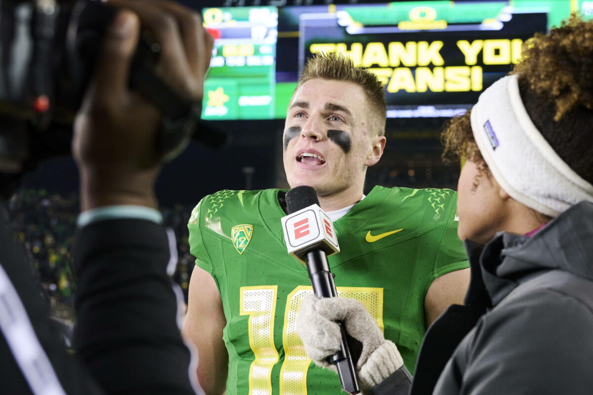 Pac-12 Bowl Report: Confident Oregon faces North Carolina in Holiday Bowl