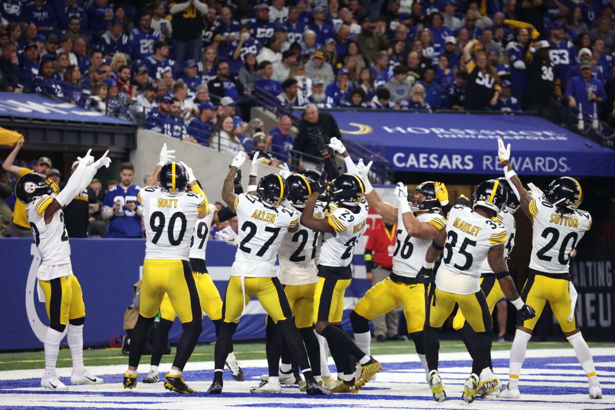 Steelers rack up hefy fines after post-interception celebration