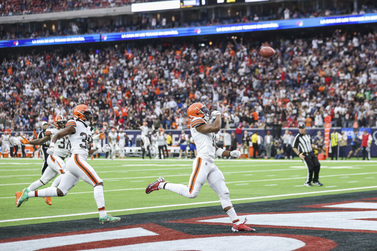 LOOK: Top photos from second-straight Browns win vs. Texans