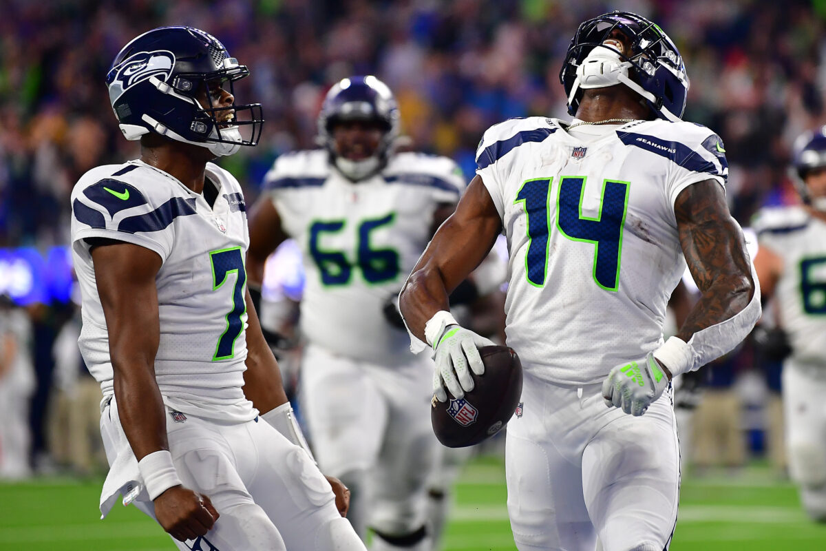 Seahawks: Updated 53-man roster going into Week 15