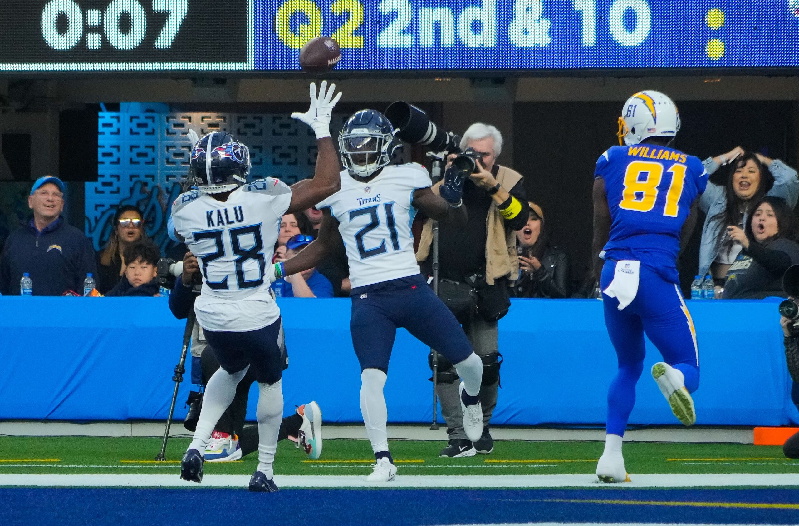 Titans’ Roger McCreary talks incredible heads-up play vs. Chargers