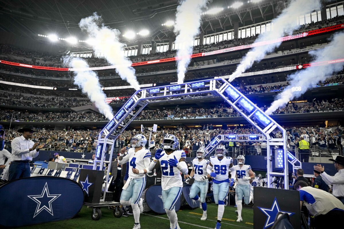 Cowboys 55-man roster vs Tennessee Titans in Week 17