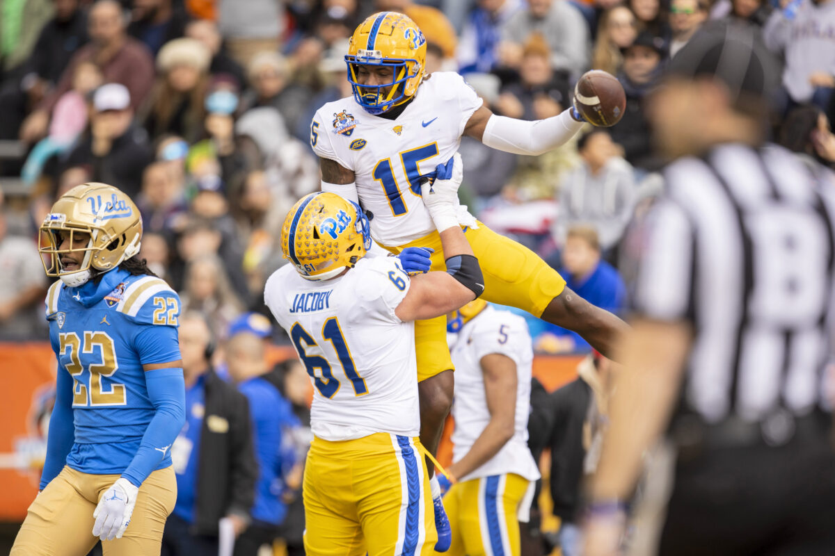 UCLA blows 14-point lead, then last-minute lead to Pitt in crazy, ridiculous Sun Bowl