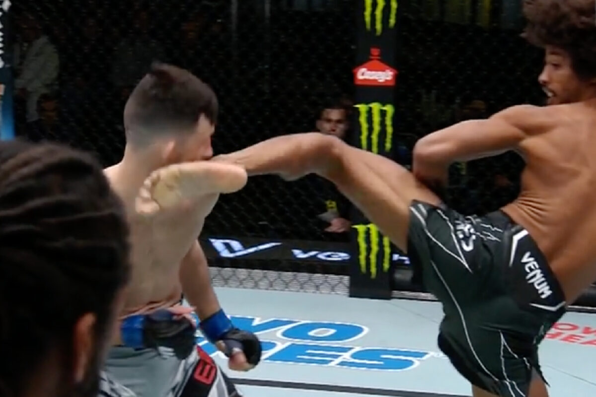 UFC Fight Night 216 video: Alex Caceres lands beautiful head kick, pounds out Julian Erosa