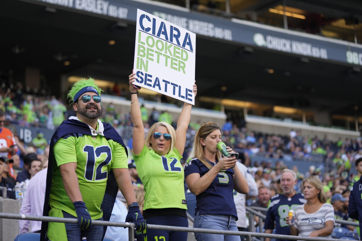 Seahawks fans react to Chiefs loss, share holiday cheer