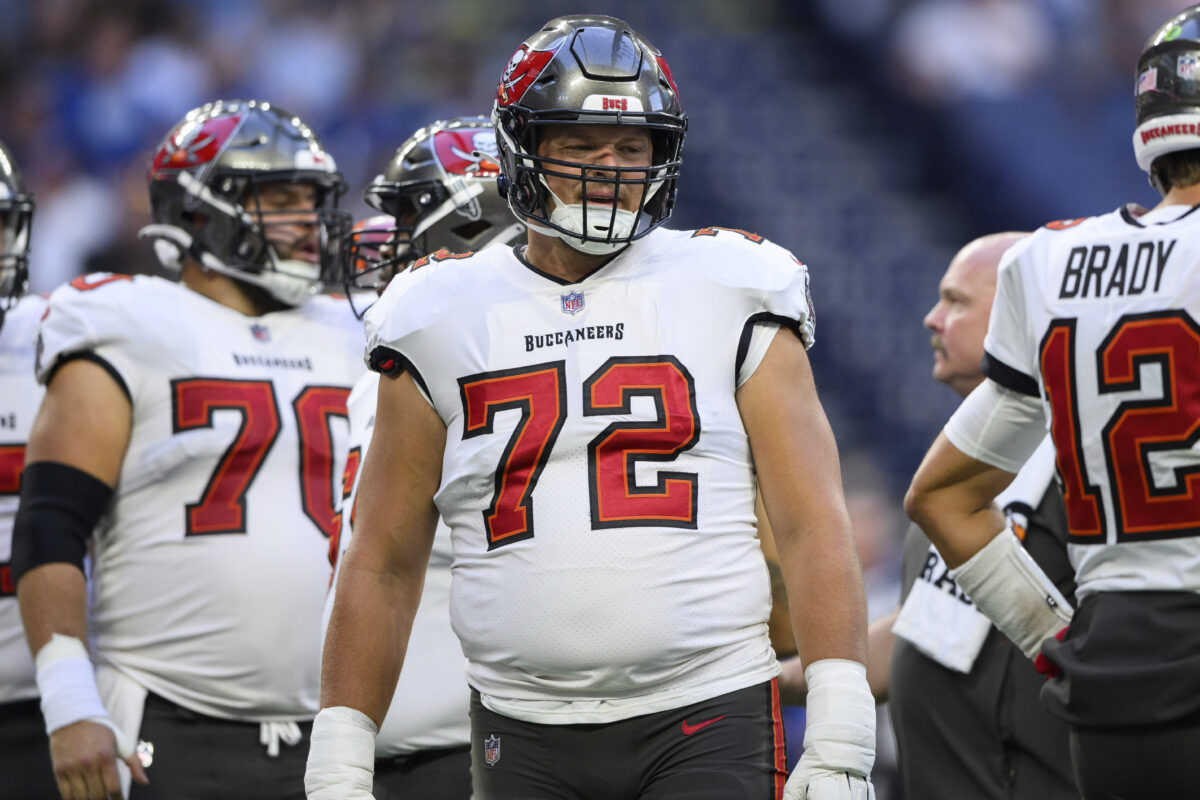 Report: Bucs OT Josh Wells out for season with knee injury