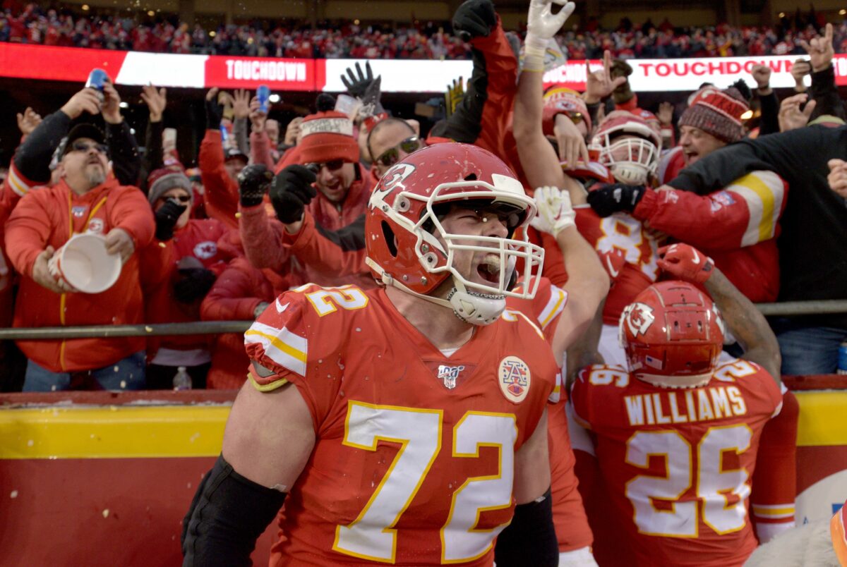 Former Chiefs LT Eric Fisher to sign with Dolphins