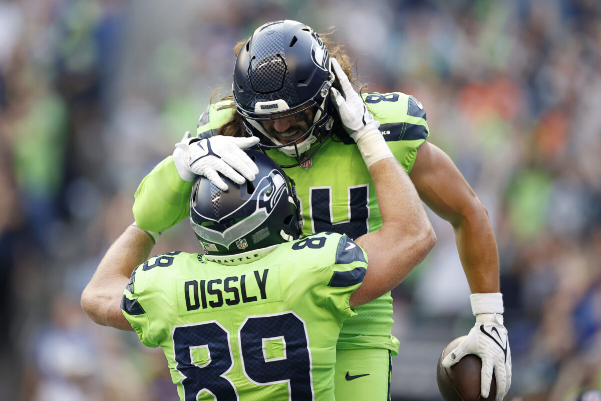 Seahawks have 3 tight ends in PFF’s top 30 rankings