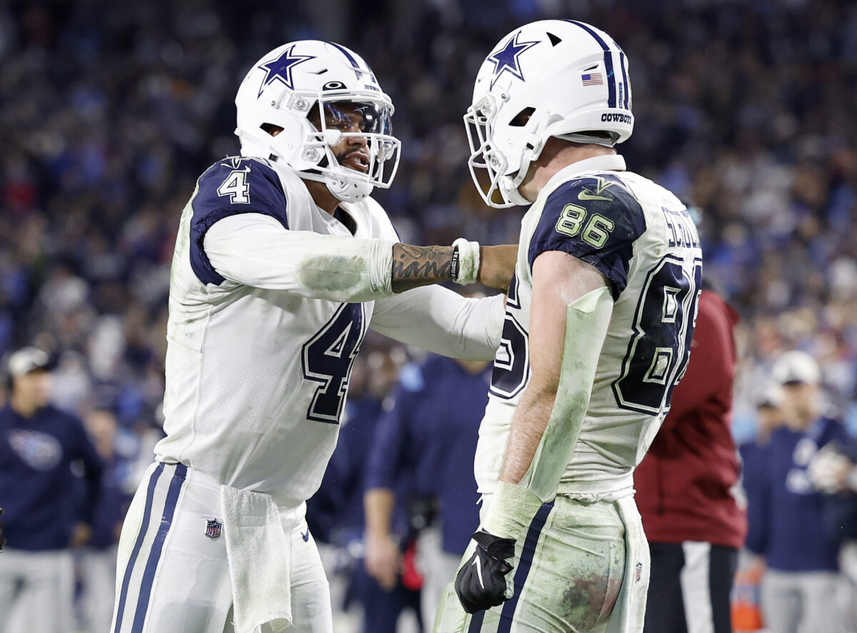 WATCH: Cowboys open scoring with Prescott-Schultz hookup