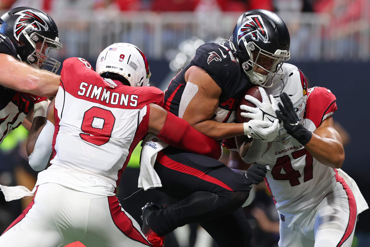 Falcons rookie Tyler Allgeier tops 1,000 all-purpose yards for season