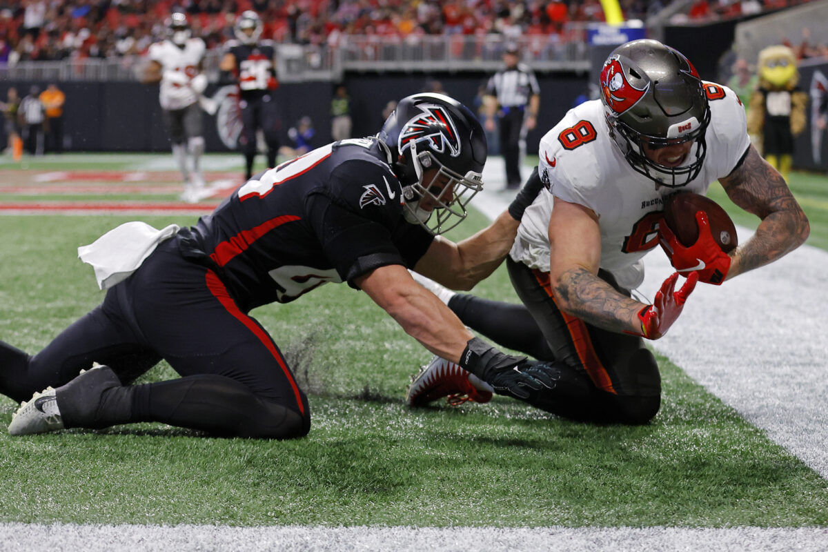 Bucs TE Kyle Rudolph (knee) won’t return vs. Falcons