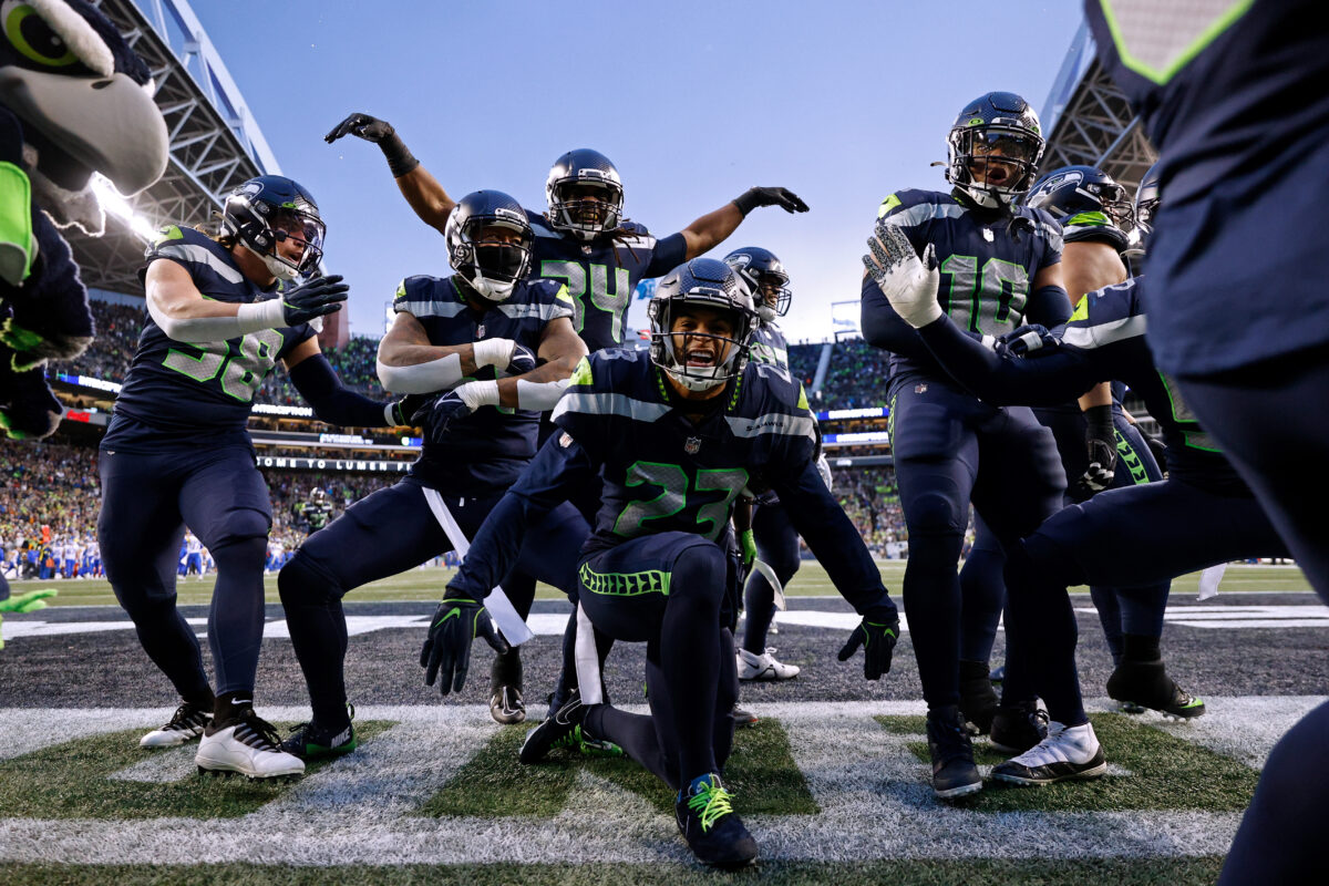 LOOK: Best photos from Seahawks OT victory over Rams in Week 18