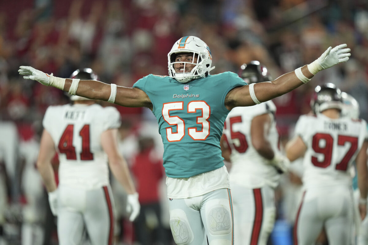 Dolphins signed 7 players to reserve/future contracts