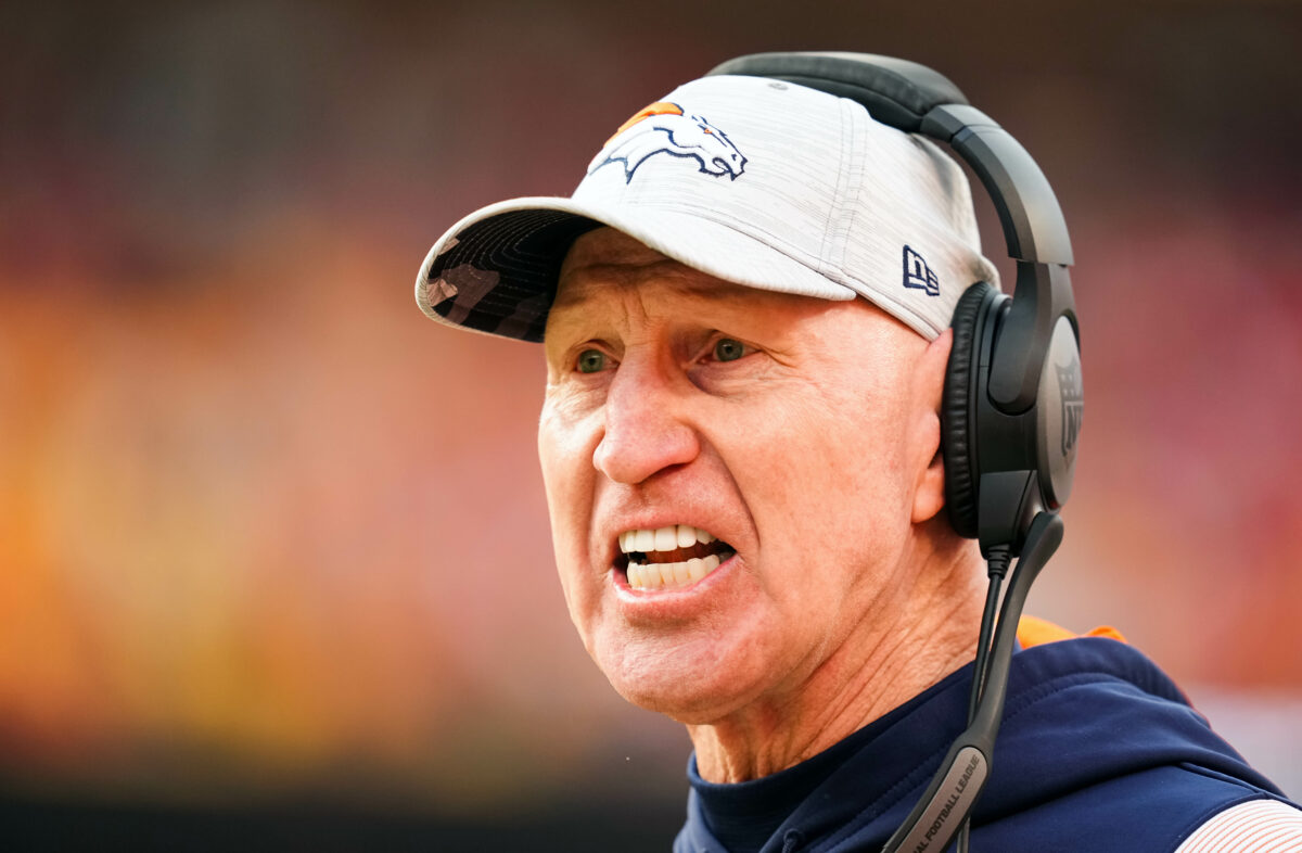 Broncos should give Jerry Rosburg an interview for full-time head coach job
