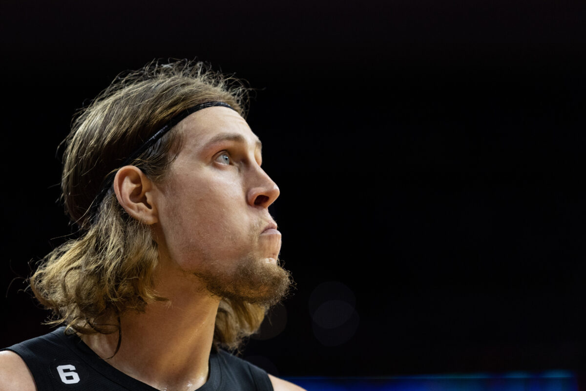 Mock trade has Sixers acquiring Kelly Olynyk from Jazz in a deal