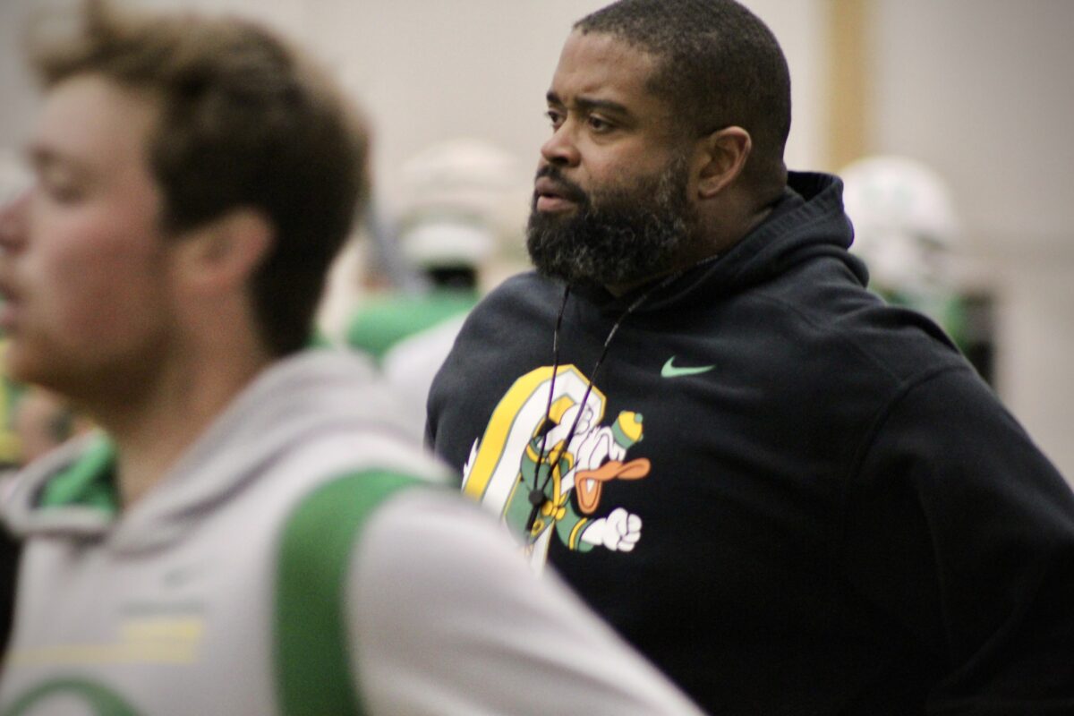 Report: Oregon OL coach Adrian Klemm to interview for OC job with New England Patriots