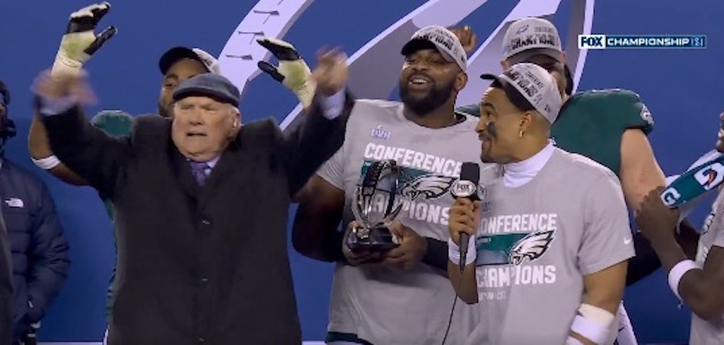 NFL fans blasted Terry Bradshaw for ruining the Eagles’ NFC championship trophy celebration