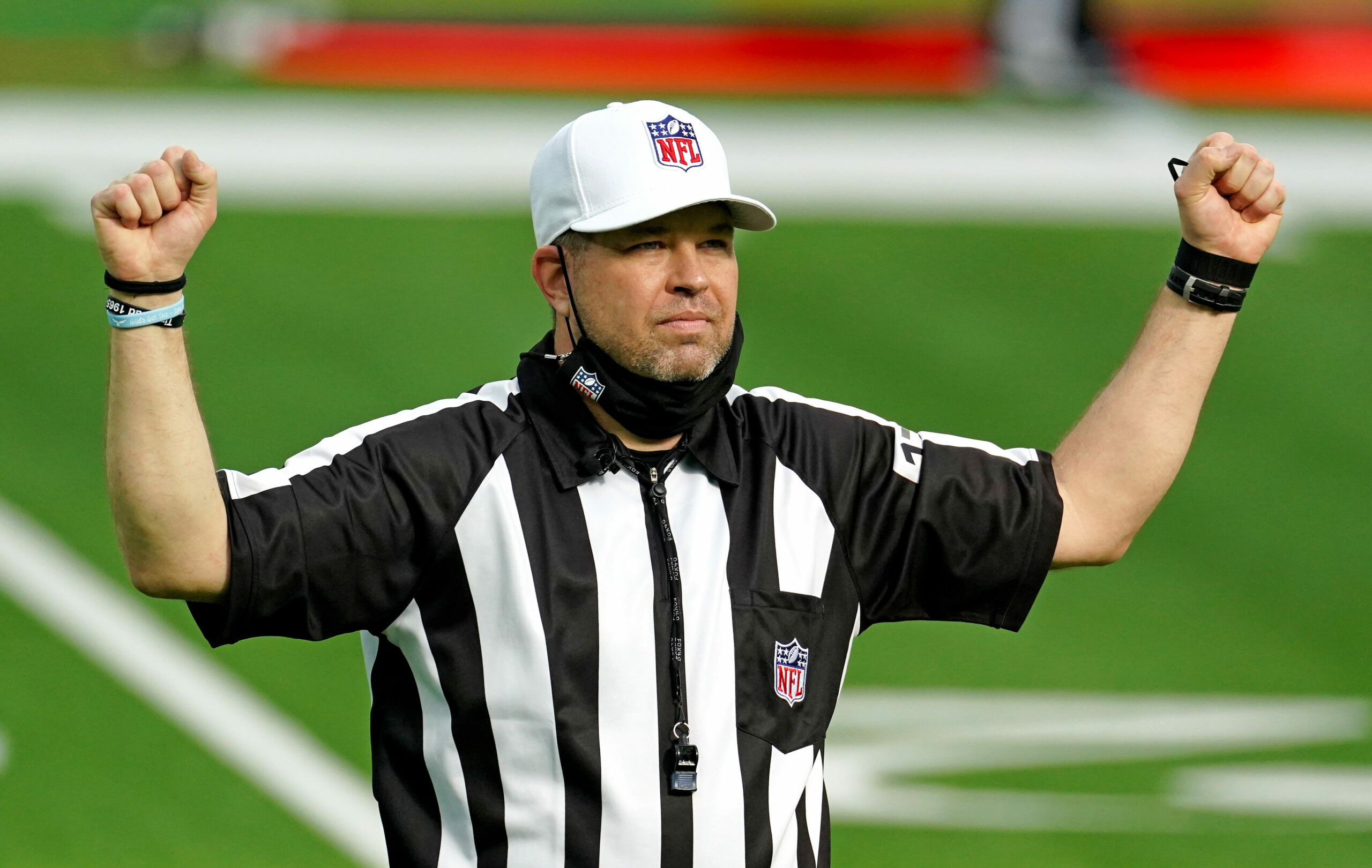 Lions vs. Packers draws referee Brad Rogers and his officiating crew