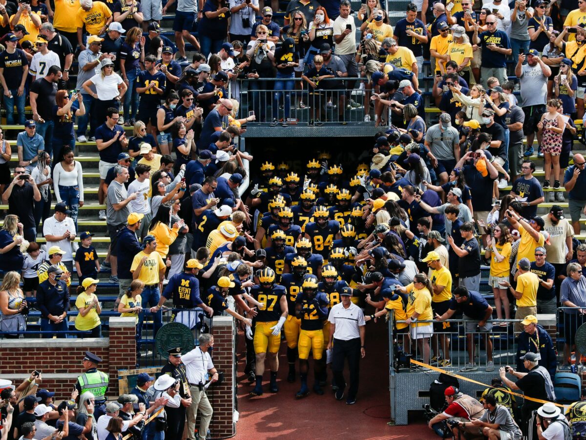 REPORT: Michigan football set to ‘widen access’ to Lloyd Carr Tunnel at Michigan Stadium