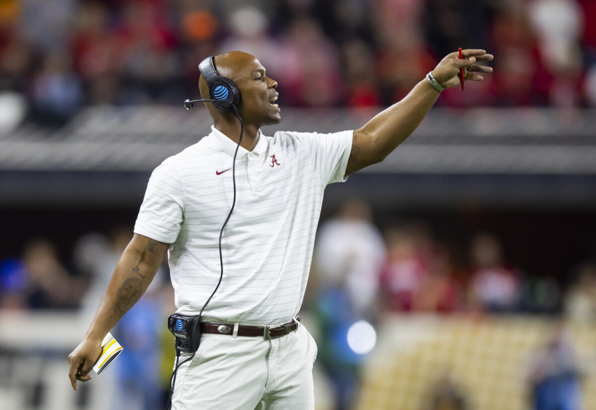 REPORT: Texas contacts Alabama WR coach Holmon Wiggins