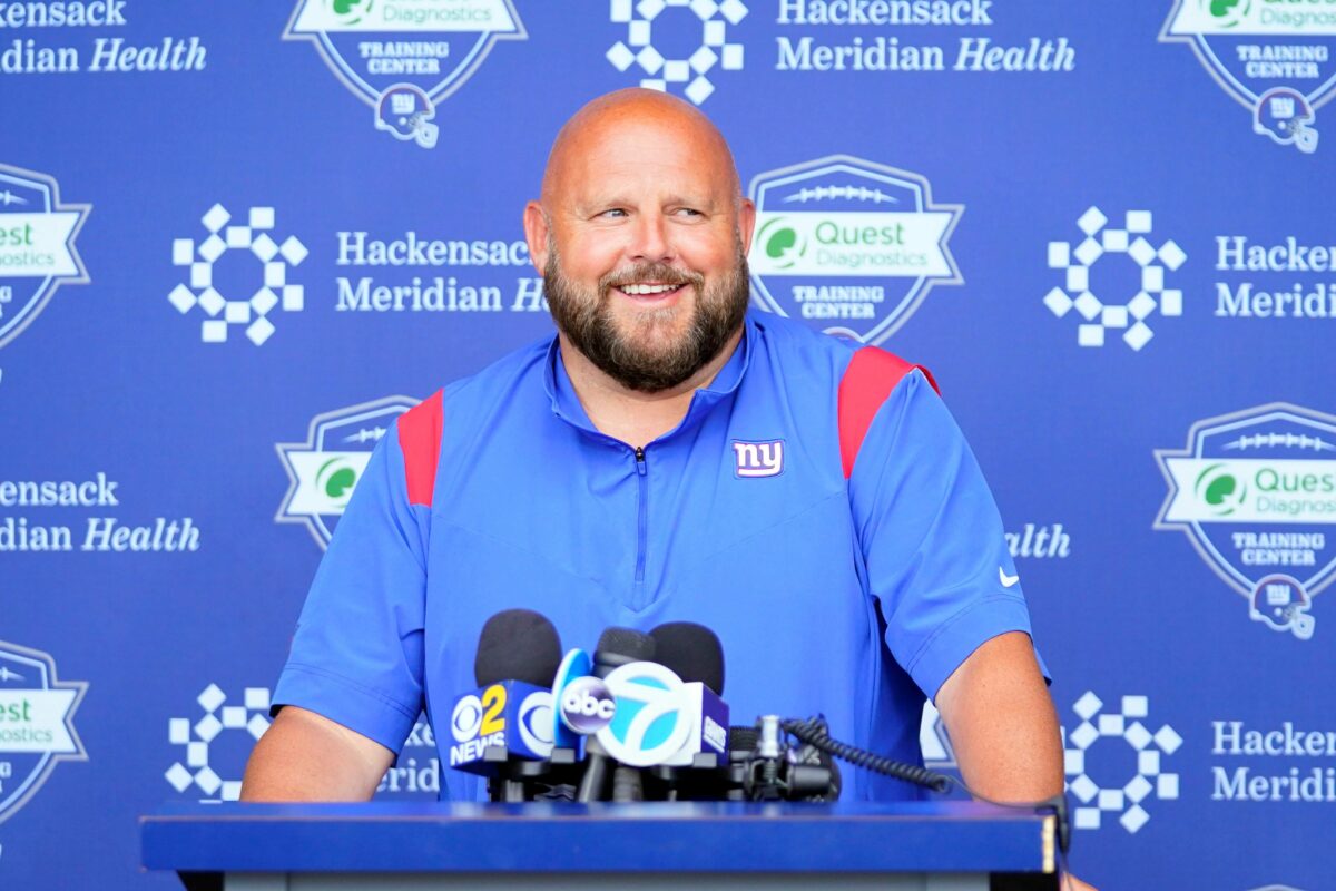 Bill Parcells offers his advice to Giants coach Brian Daboll