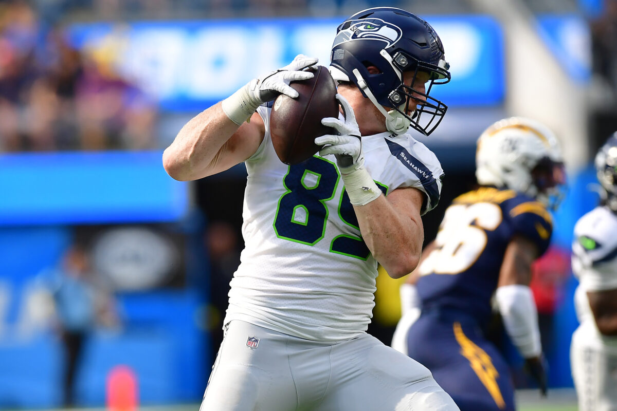 Knee surgery still a possibility for Seahawks tight end Will Dissly