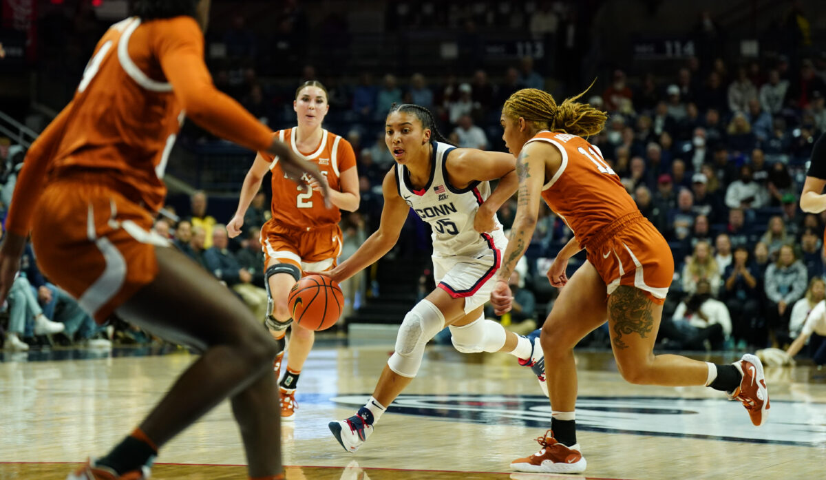 UConn star Azzi Fudd to be sidelined indefinitely after re-injuring knee