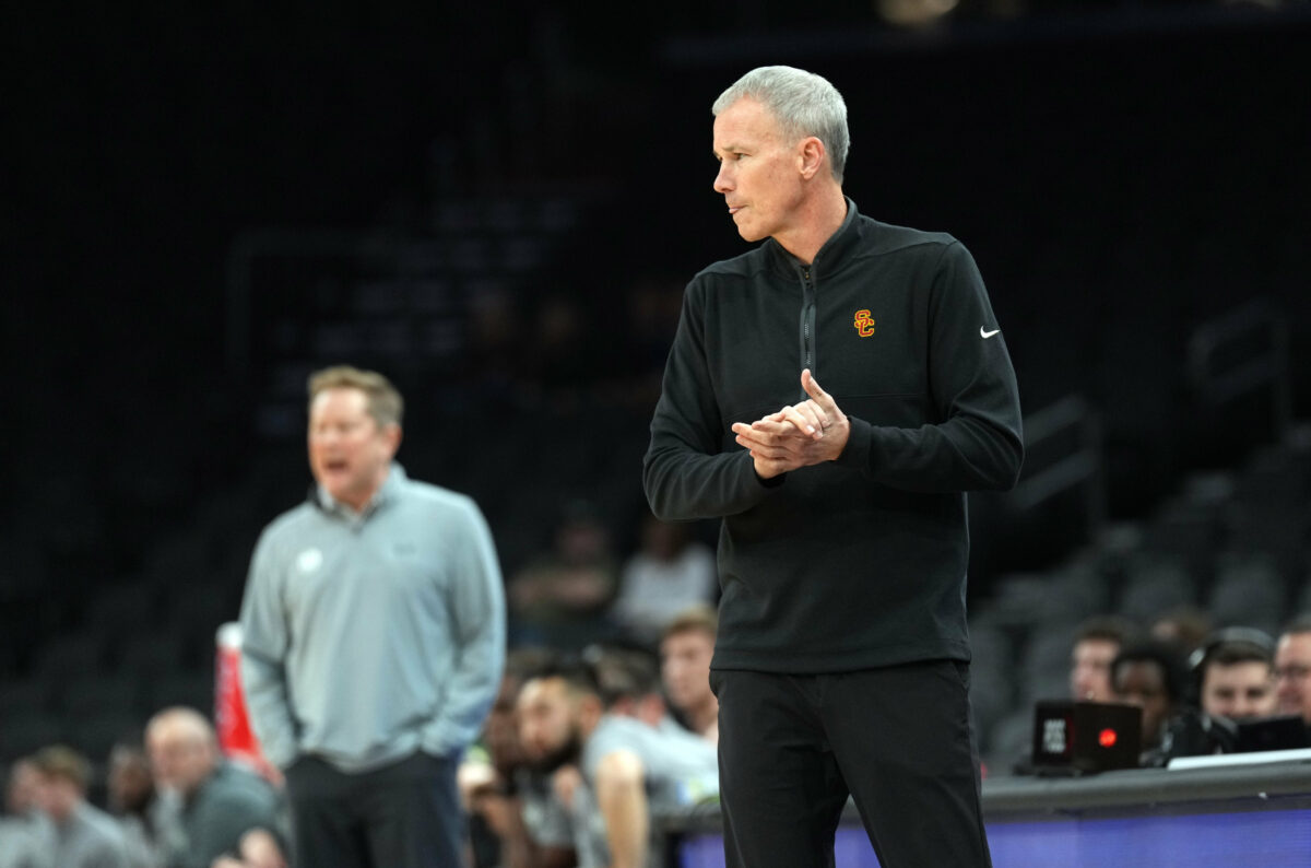 One key flaw for USC this season: offensive threats can’t stay on the floor very long