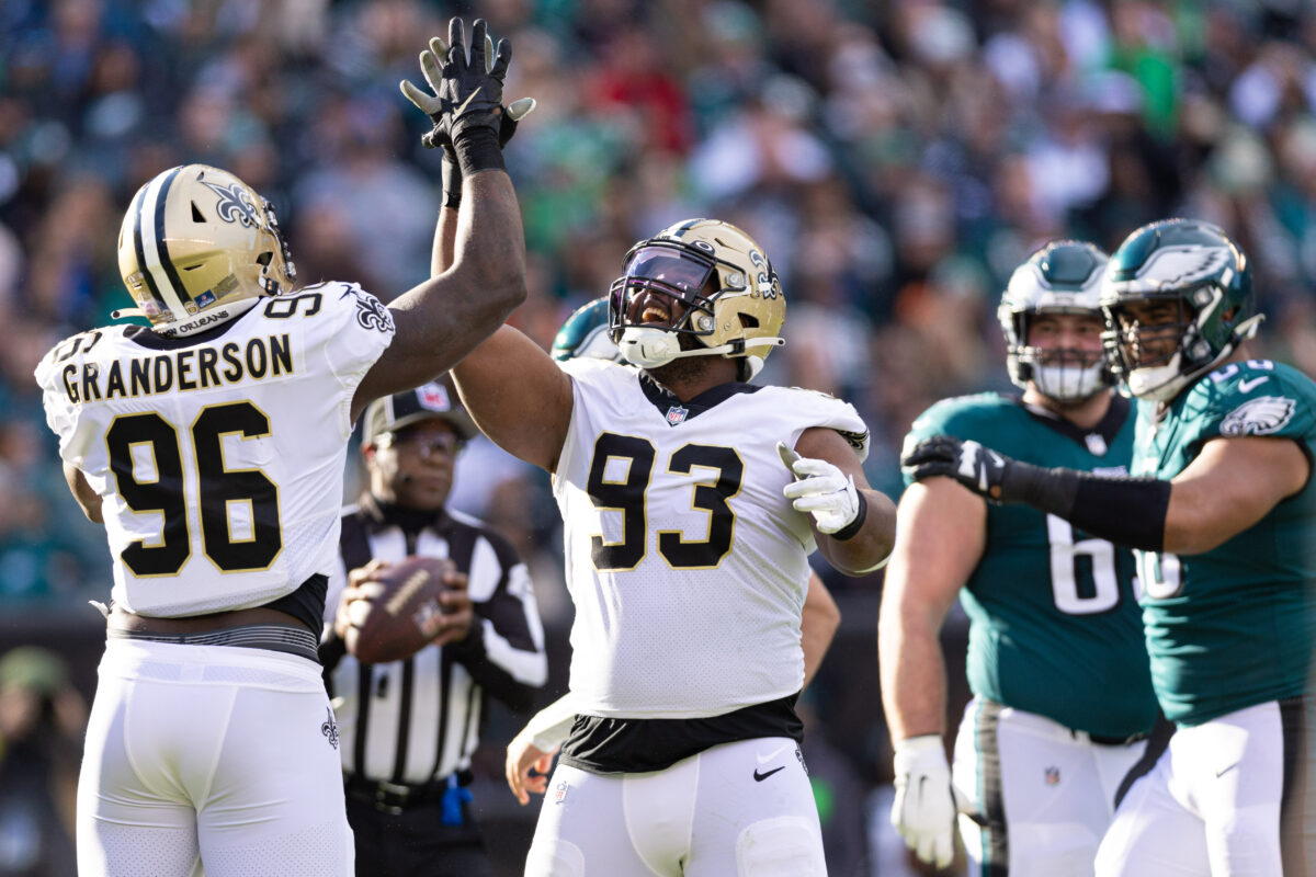 Saints beat the Eagles, need 5 other games to go their way to reach the playoffs