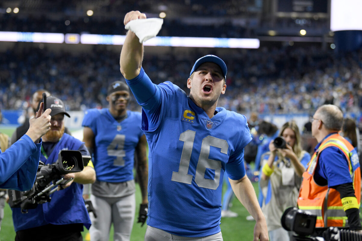 Look: Top photos from the Lions blowout win over the Bears