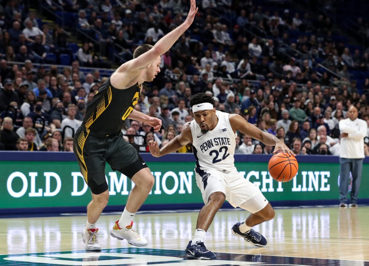 Penn State basketball holds off Iowa for New Year’s Day victory