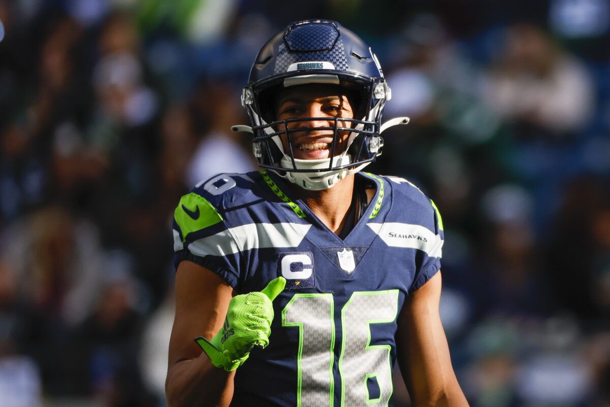 Seahawks WR Tyler Lockett’s hand repair held up ‘famously’ Week 17