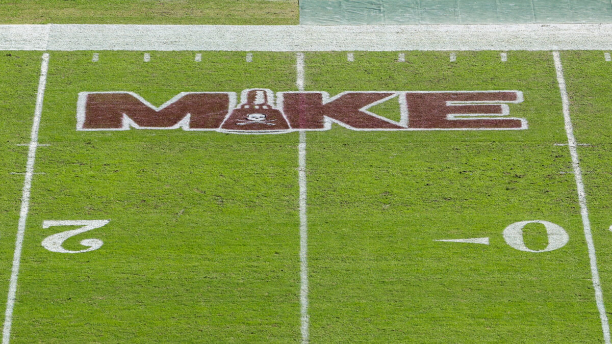 Mississippi State honors Mike Leach ahead of ReliaQuest Bowl