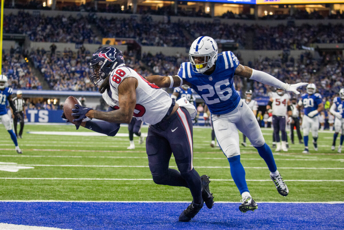 Texans QB Davis Mills admits game-winning TD pass to TE Jordan Akins was ‘lucky’