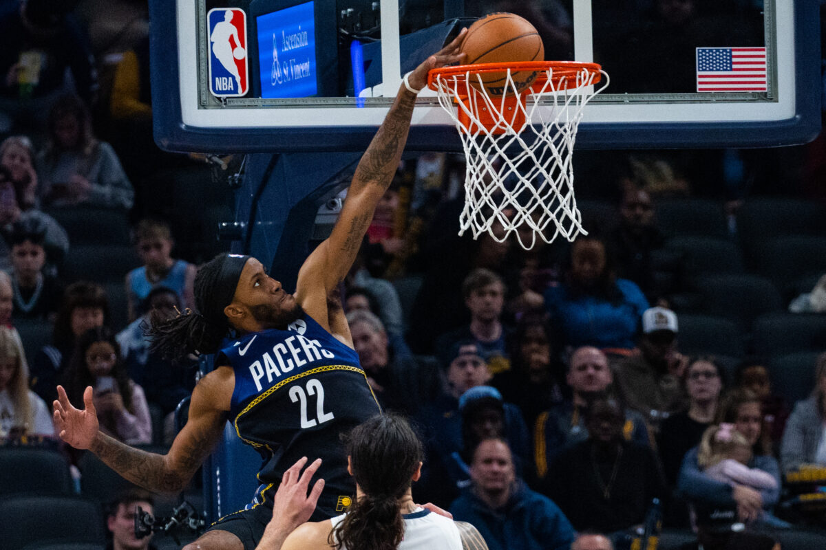 Indiana Pacers at Milwaukee Bucks odds, picks and predictions