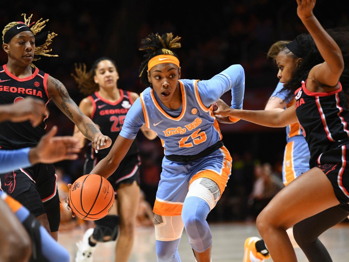 PHOTOS: Lady Vols basketball debuts Summitt Blue uniforms