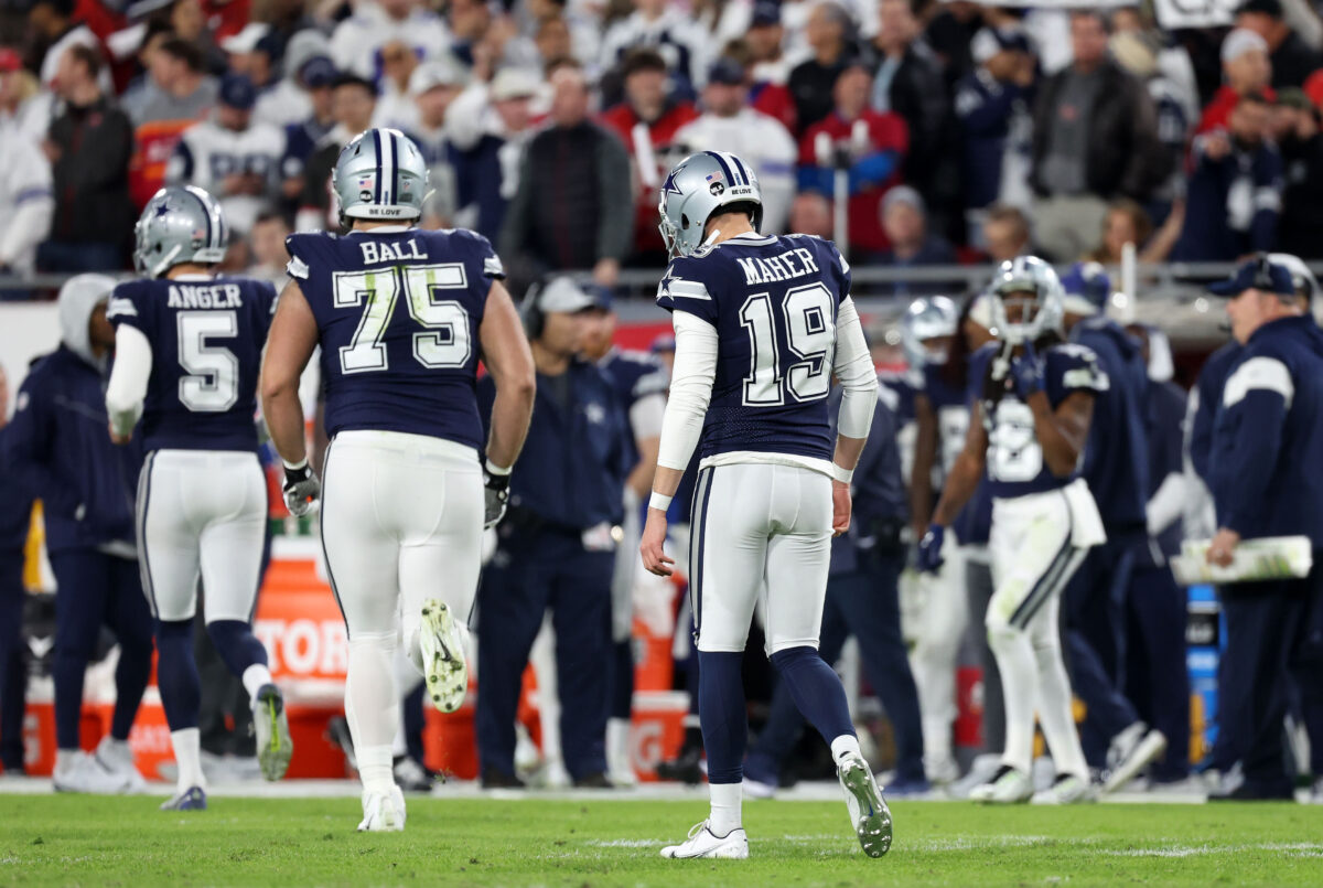 Watch: CeeDee Lamb encourages Cowboys kicker after PAT struggles in Dallas playoff win