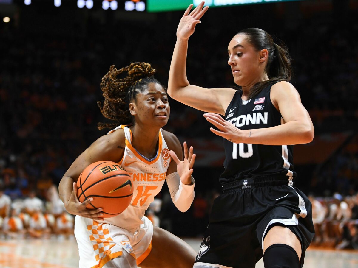 UConn wins fourth consecutive game versus Tennessee
