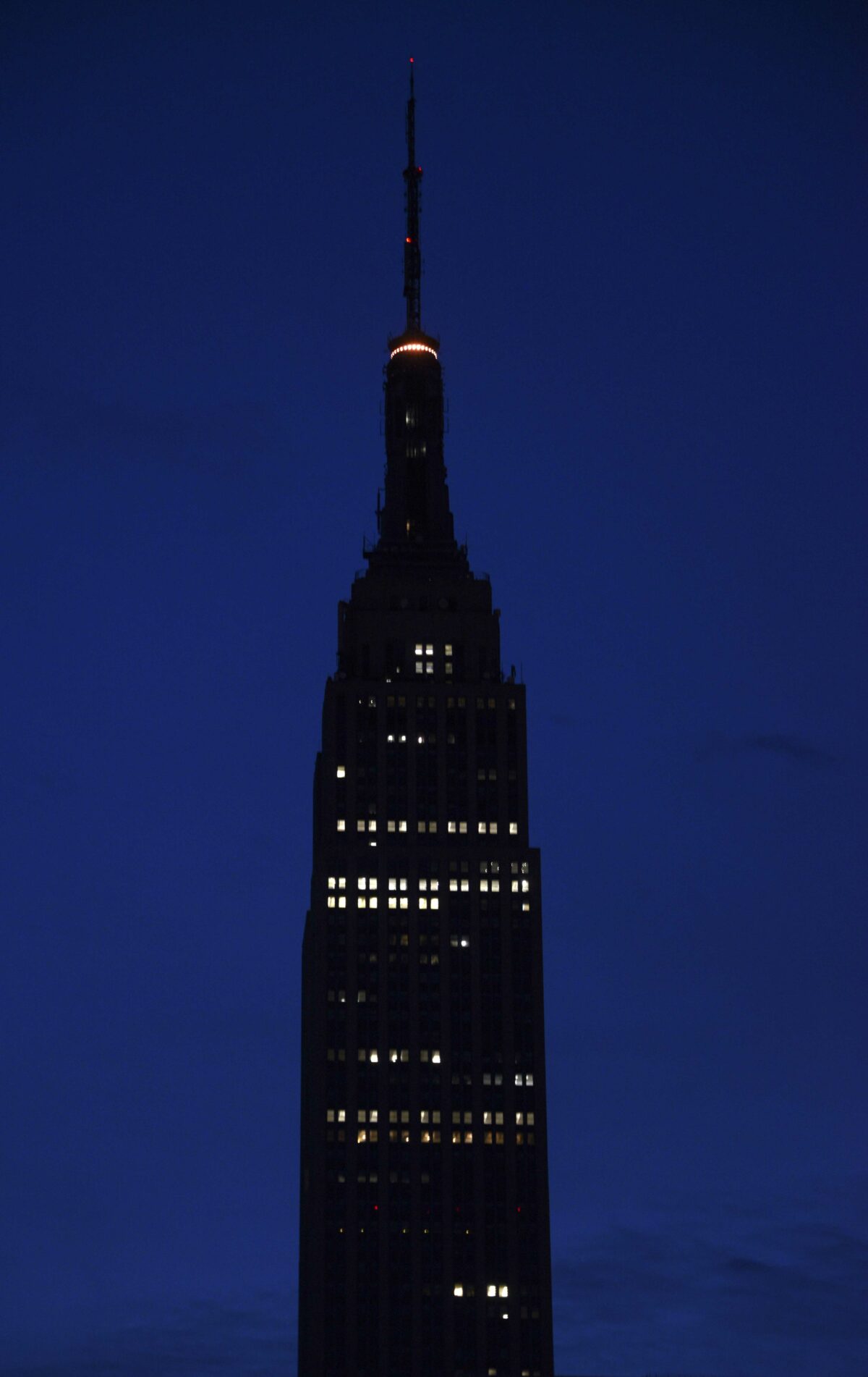 Empire State Building audibles allegiance from Eagles to Chiefs
