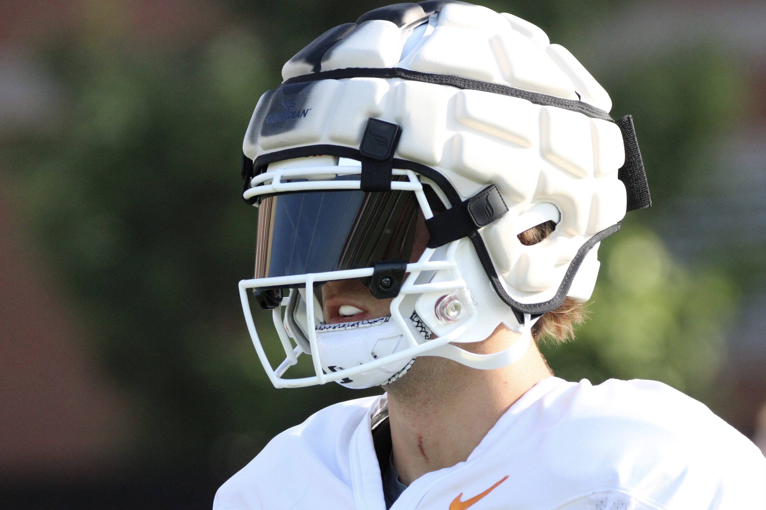 Tennessee wide receiver enters transfer portal