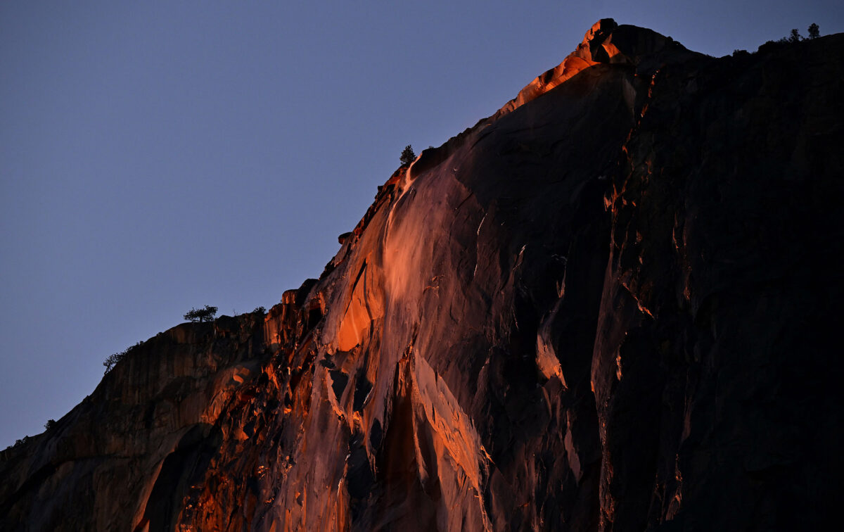 Witness the warmth of “firefall” at Yosemite National Park