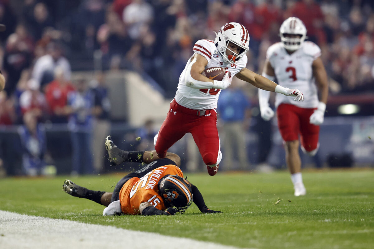 Who are the fastest players on Wisconsin’s football team?