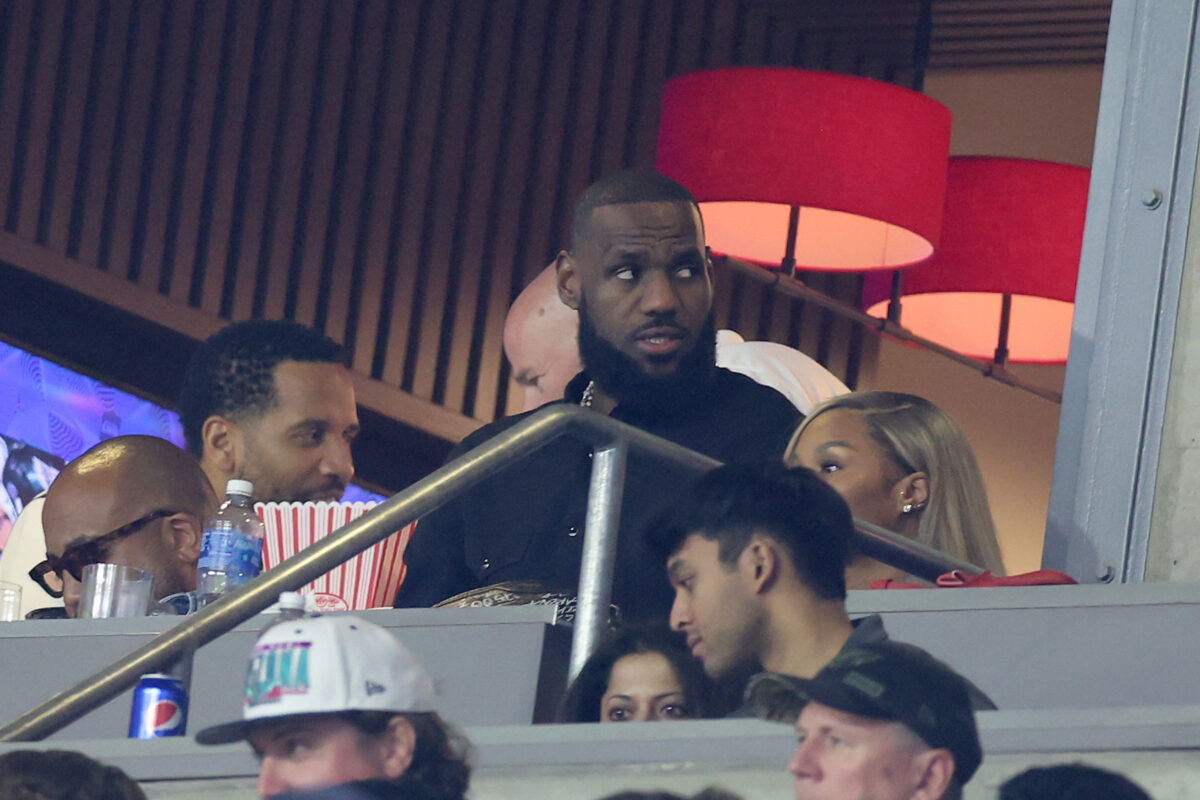 LeBron James was booed at the Super Bowl, so naturally he put on an imaginary crown