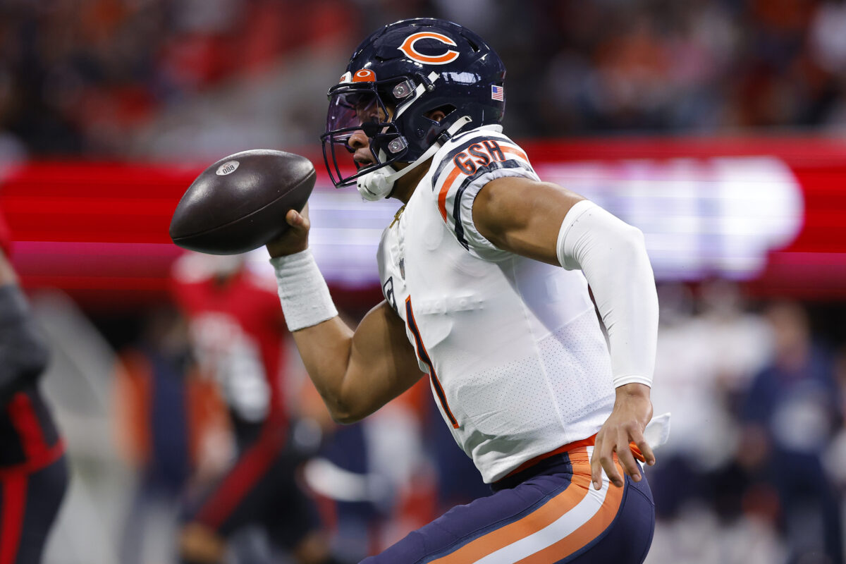 Justin Fields is adamant about the Bears getting an indoor stadium