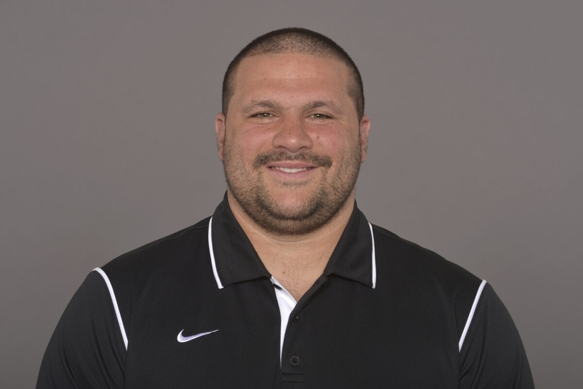 Report: Giants lose assistant OL coach Tony Sparano Jr. to Colts