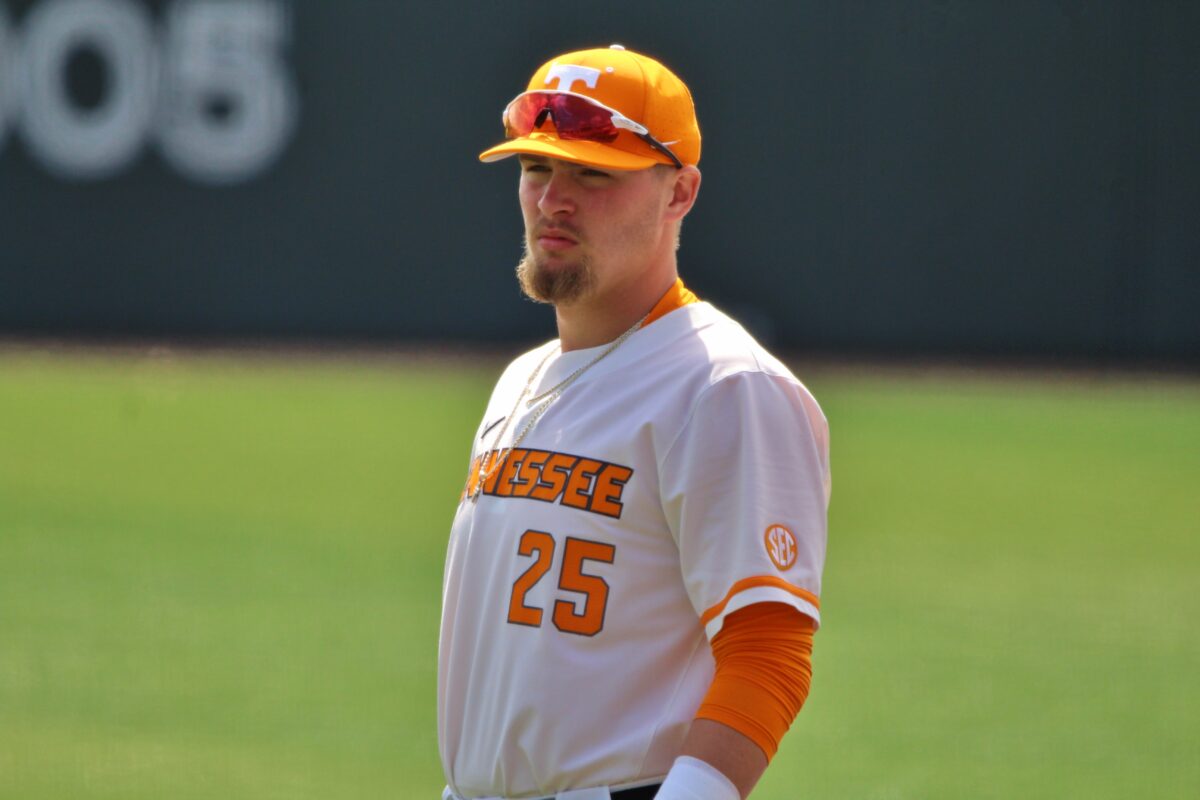 Vols defeat Dayton to win fourth consecutive game