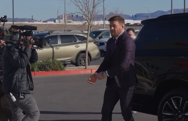 Conor McGregor arrives in Las Vegas to coach ‘The Ultimate Fighter 31′