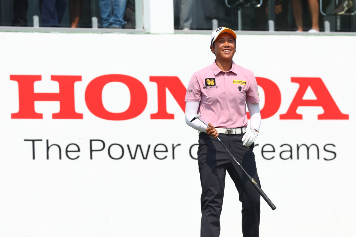 Bangkok rookie, known as ‘Sim 300’ for her power off the tee, leads early at 2023 Honda LPGA Thailand